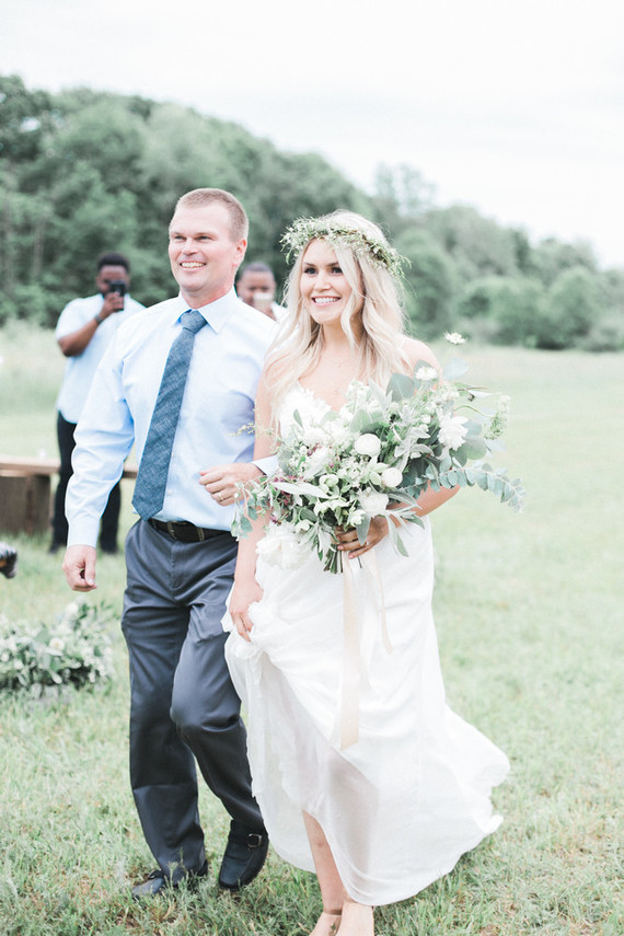 Earthy summer wedding in Michigan