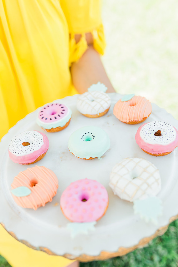 pastel donuts