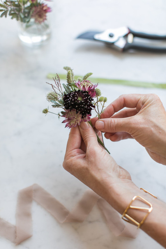 DIY Fall boutonniÃ¨re Inspiration