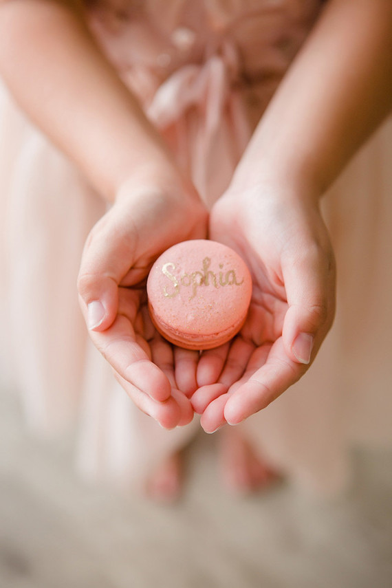 personalized macaron