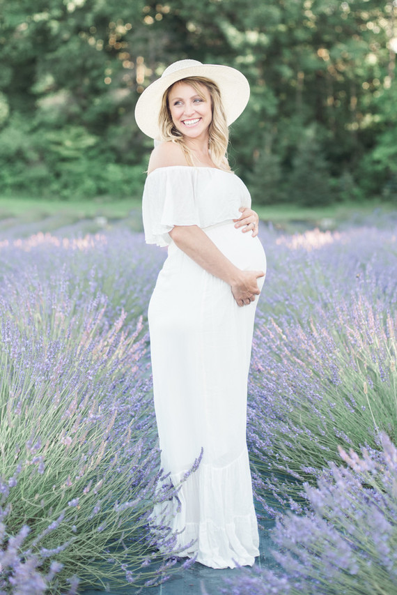 Lavender field maternity photos