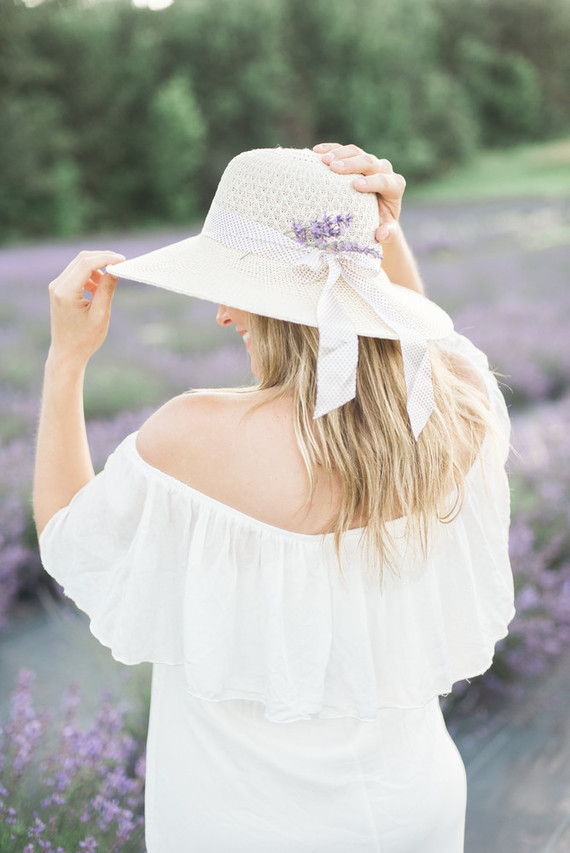 Lavender field maternity photos