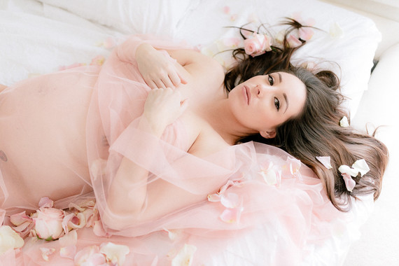 Mod boudoir maternity photos