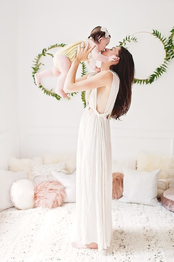 Styled Mommy & Me portraits Inspiration