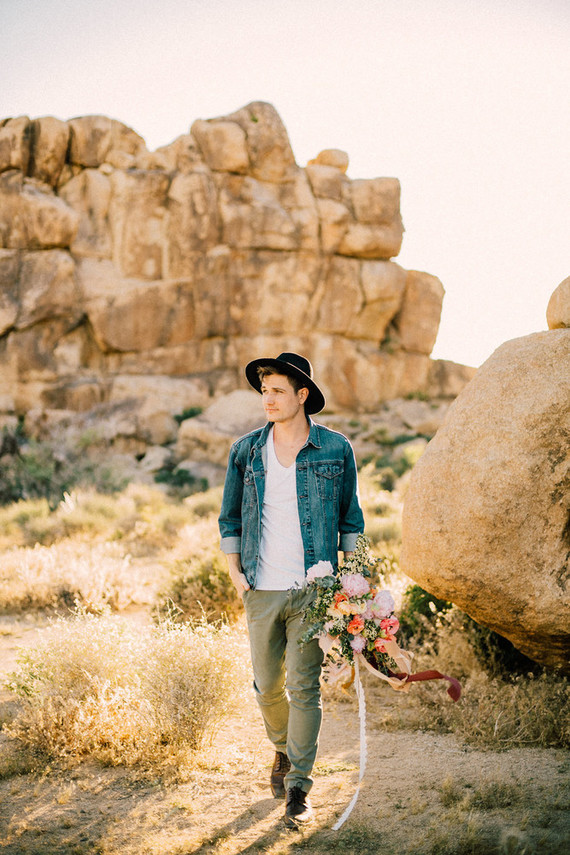 Boho engagement shoot in Joshua Tree