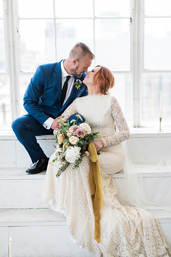 Modern minimal fall wedding ideas