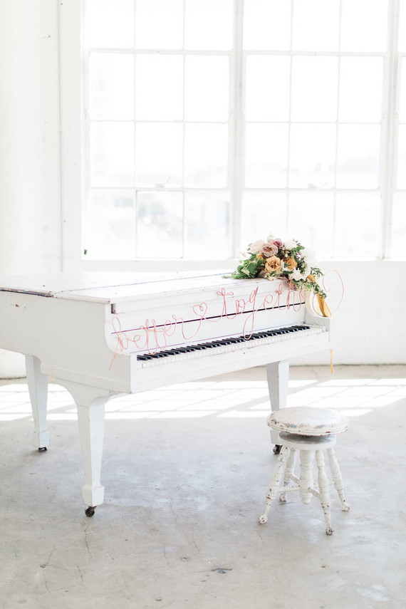 Modern minimal fall wedding ideas