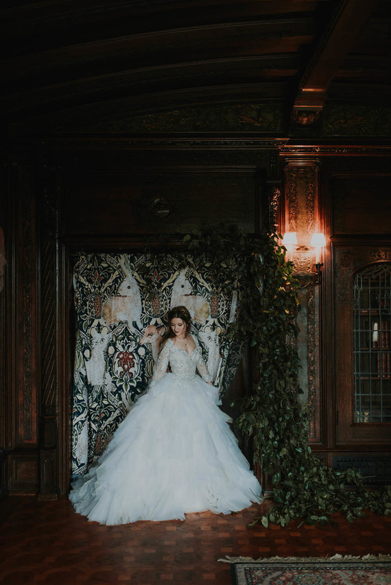 Moody, ornate Secret Garden-inspired bridal editorial Inspiration