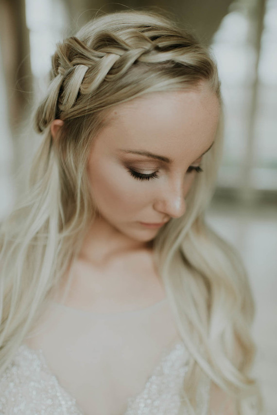 Secret Garden-inspired bridal editorial