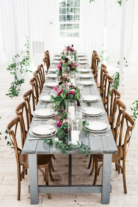 Bright, modern barn wedding Inspiration