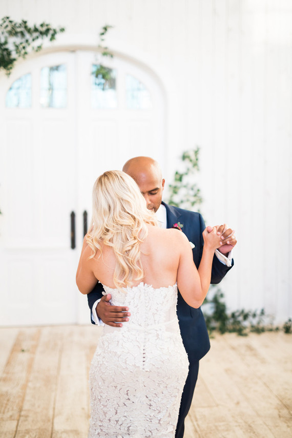 Bright, modern barn wedding