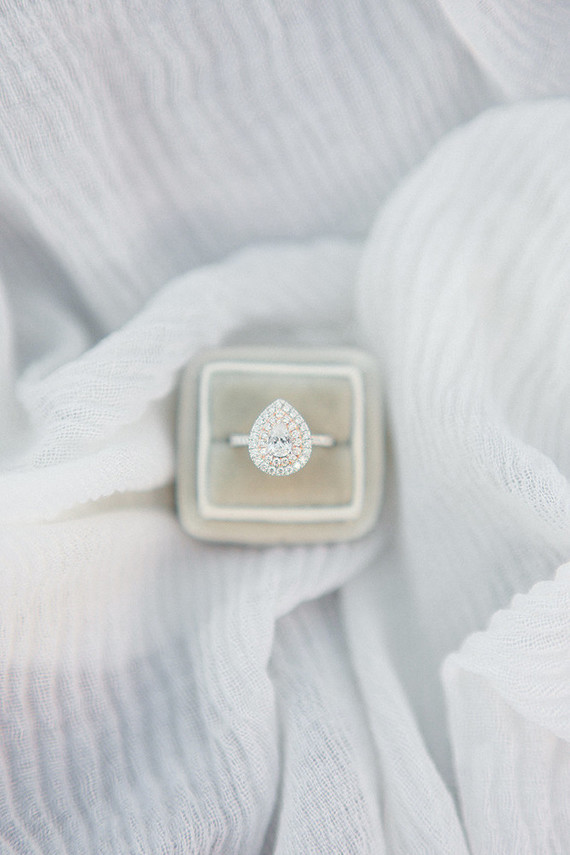 pear shaped diamond engagement ring