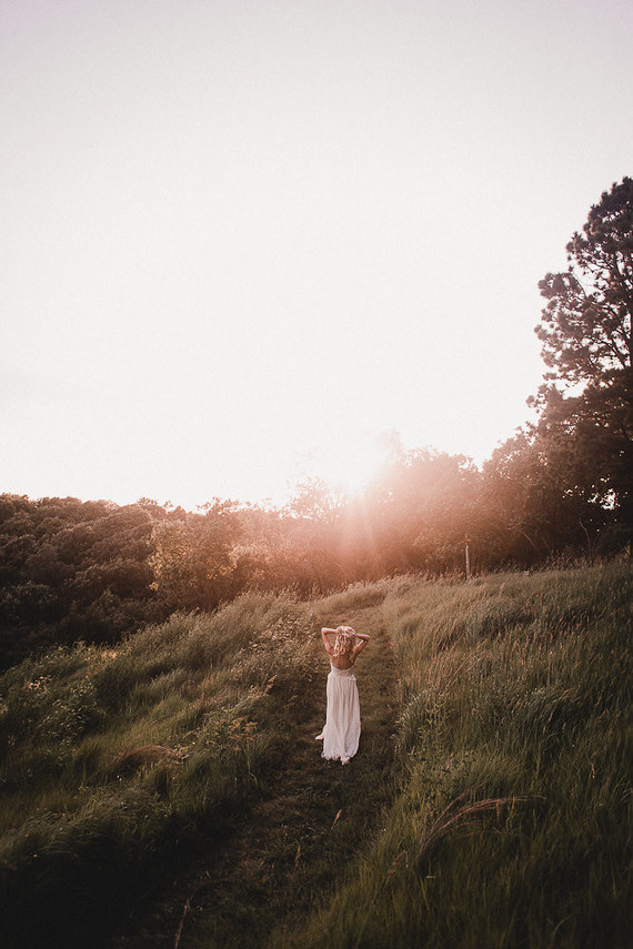 romantic moody anniversary shoot