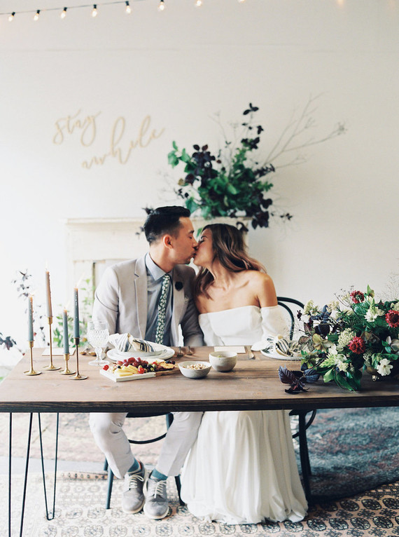 minimal fall wedding ideas