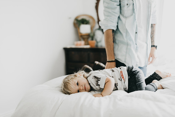 At home family session with macrame artist Judah Co.