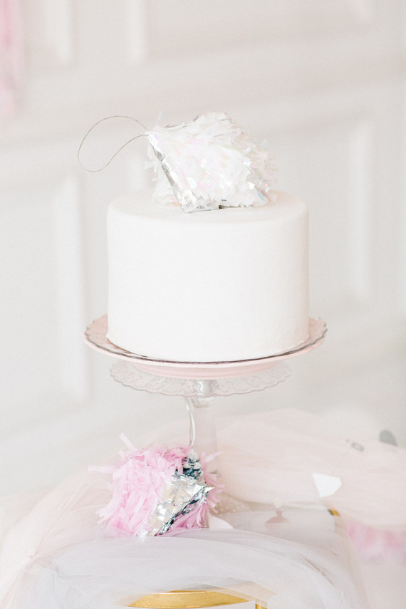white birthday cake Inspiration