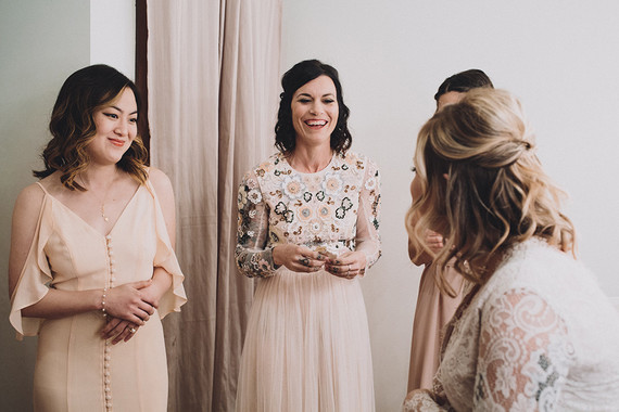 Getting ready bridal photos