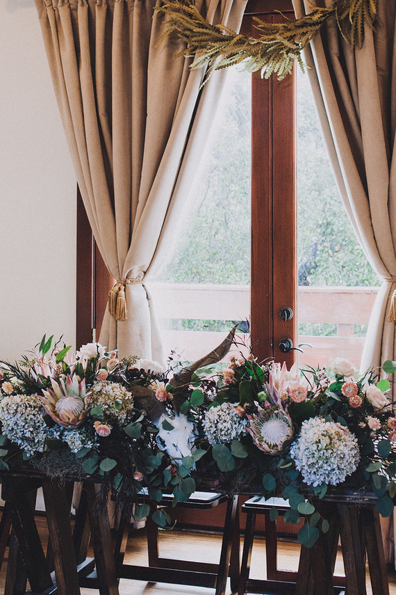 Moody rainy Topanga Canyon wedding at the 1909