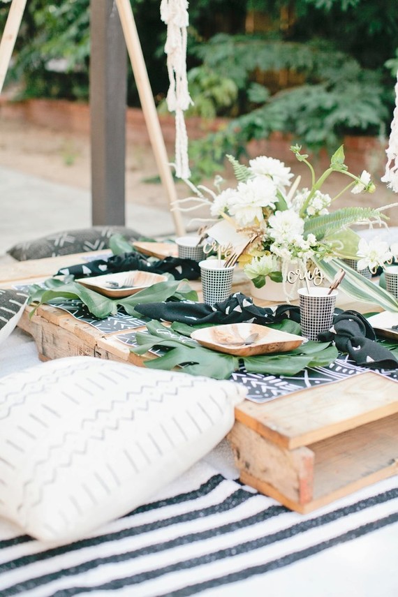 Jungle themed first birthday party ideas