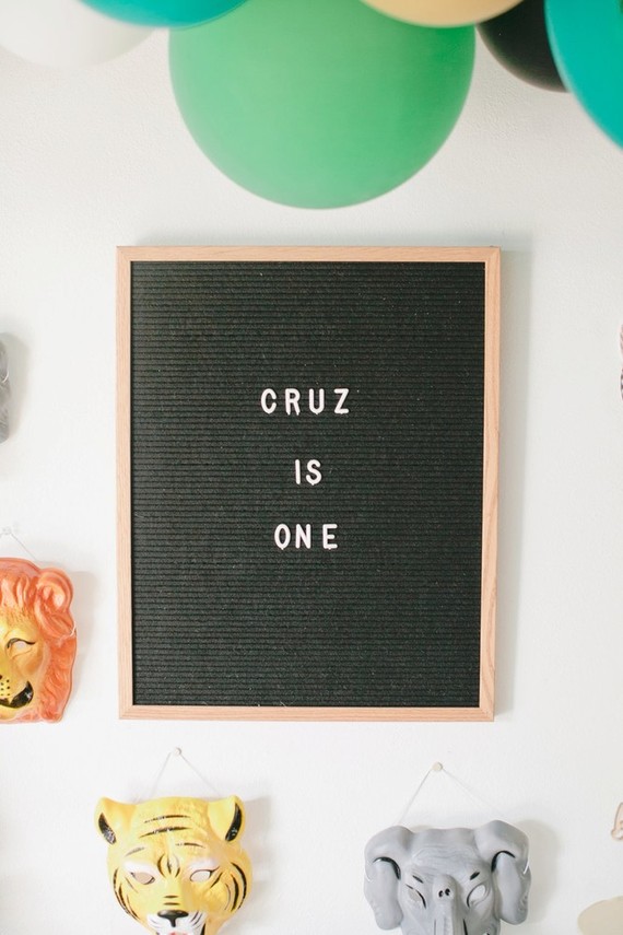 Jungle themed first birthday party ideas