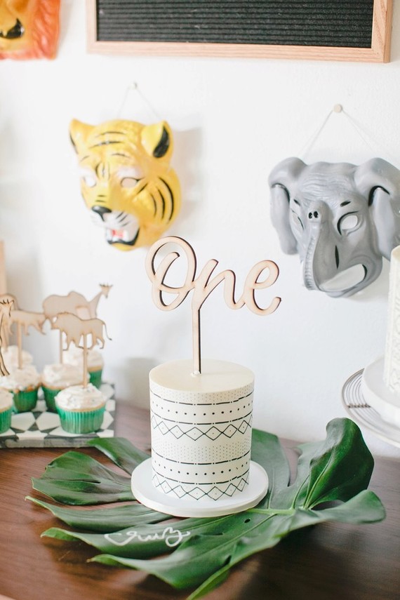Jungle themed first birthday party ideas