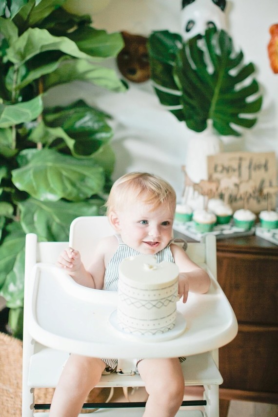 Jungle themed first birthday party ideas
