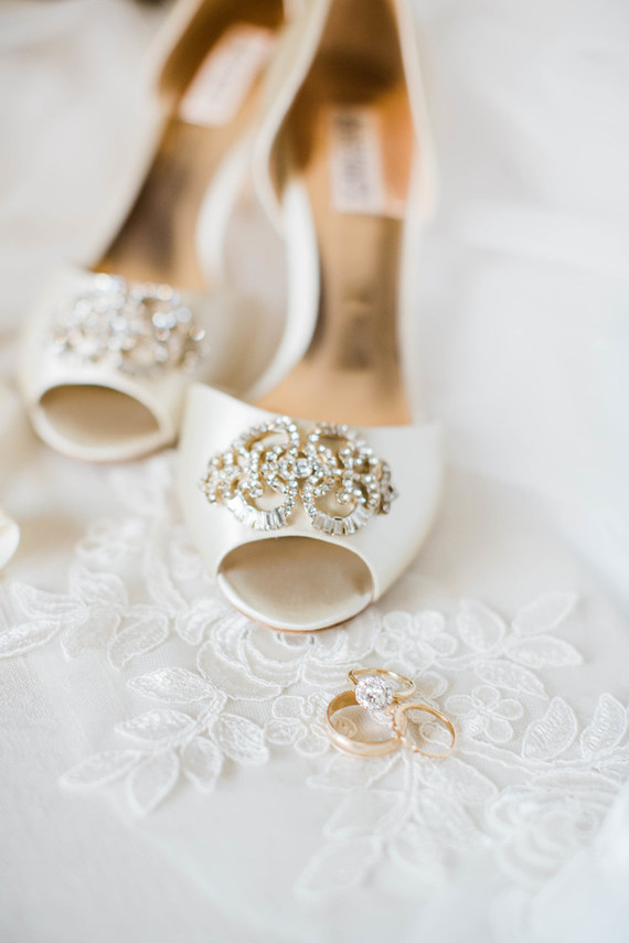 Classic Chicago wedding ceremony at A New Leaf Inspiration