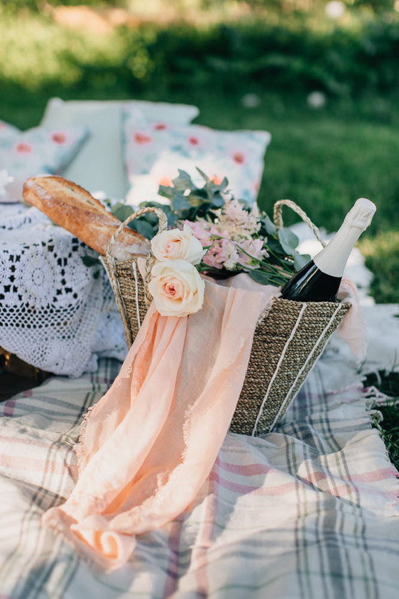 DIY pastel picnic elopement