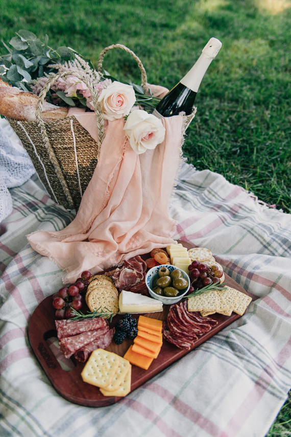 DIY pastel picnic elopement