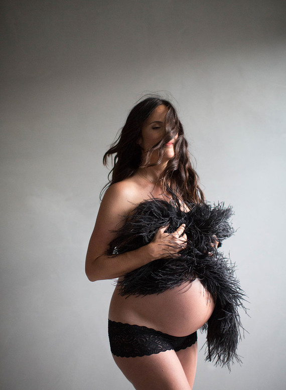Amanda's maternity photos by Elizabeth Messina