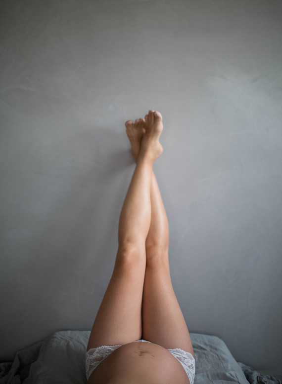 Amanda's maternity photos by Elizabeth Messina