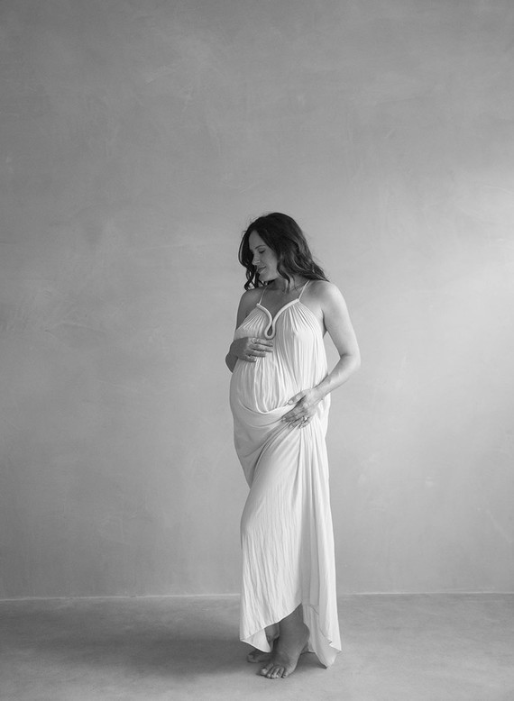 Amanda's maternity photos by Elizabeth Messina