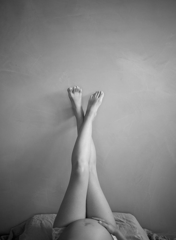 Amanda's maternity photos by Elizabeth Messina