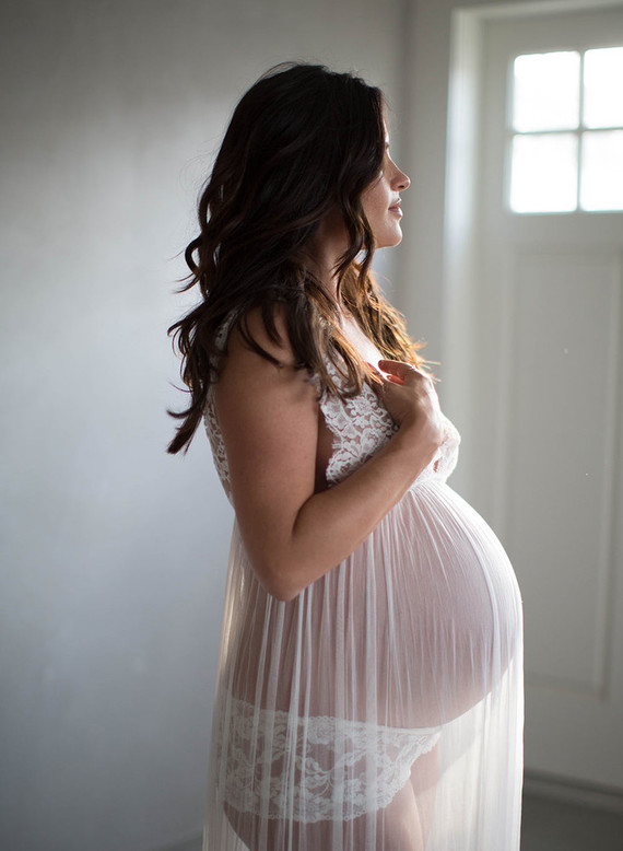 Amanda's maternity photos by Elizabeth Messina