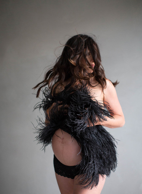 Amanda's maternity photos by Elizabeth Messina