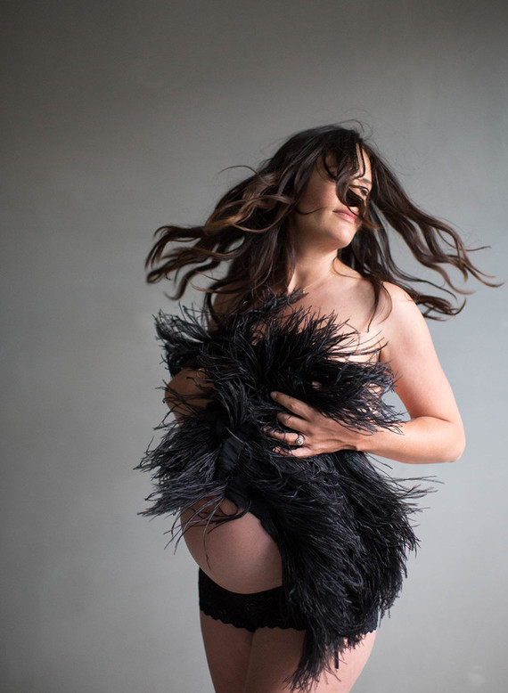 Amanda's maternity photos by Elizabeth Messina