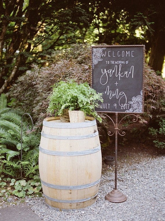 romantic fall wintery wedding in Washington state