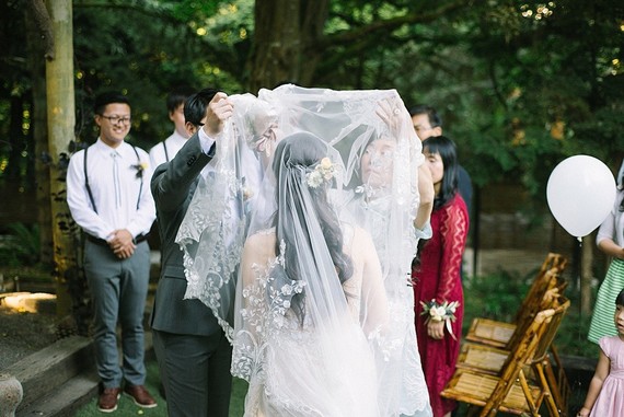 romantic fall wintery wedding in Washington state