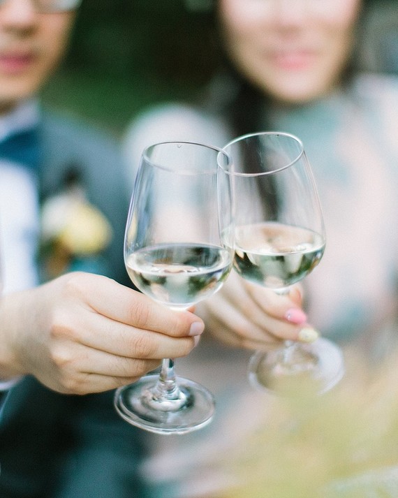 romantic fall wintery wedding in Washington state