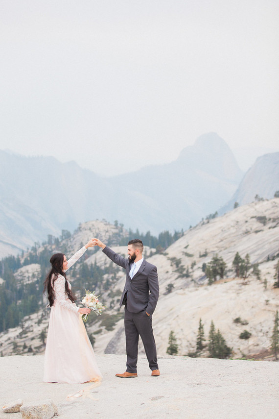 Blush Yosemite vow renewal