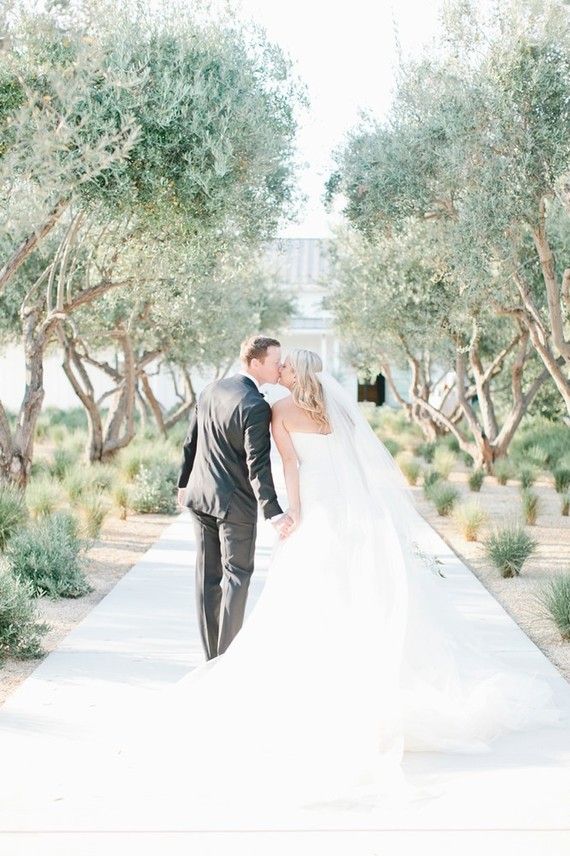 White olive ranch wedding in San Luis Obispo