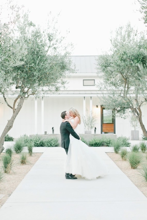 White olive ranch wedding in San Luis Obispo