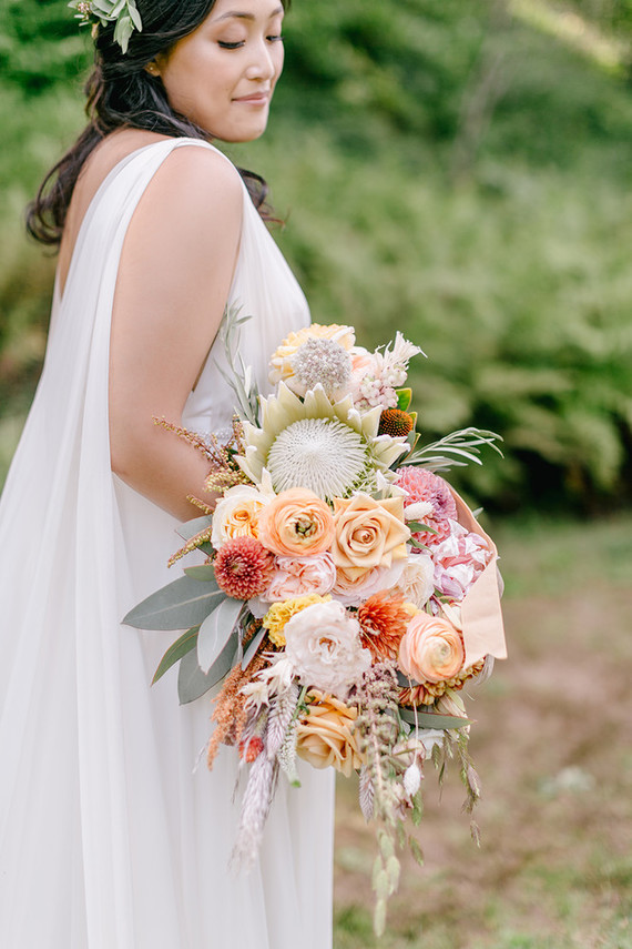 peach fall bridal bouquet