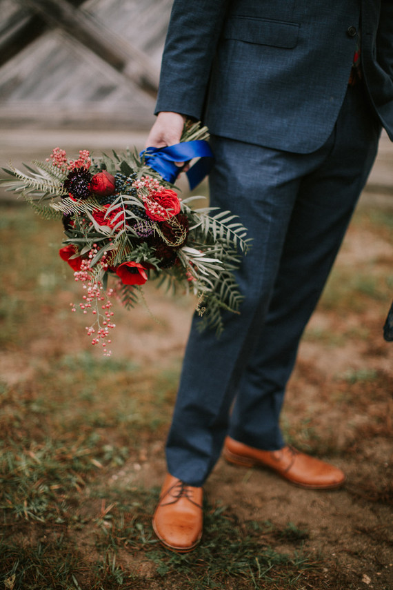 Moody fall barn wedding in Maine