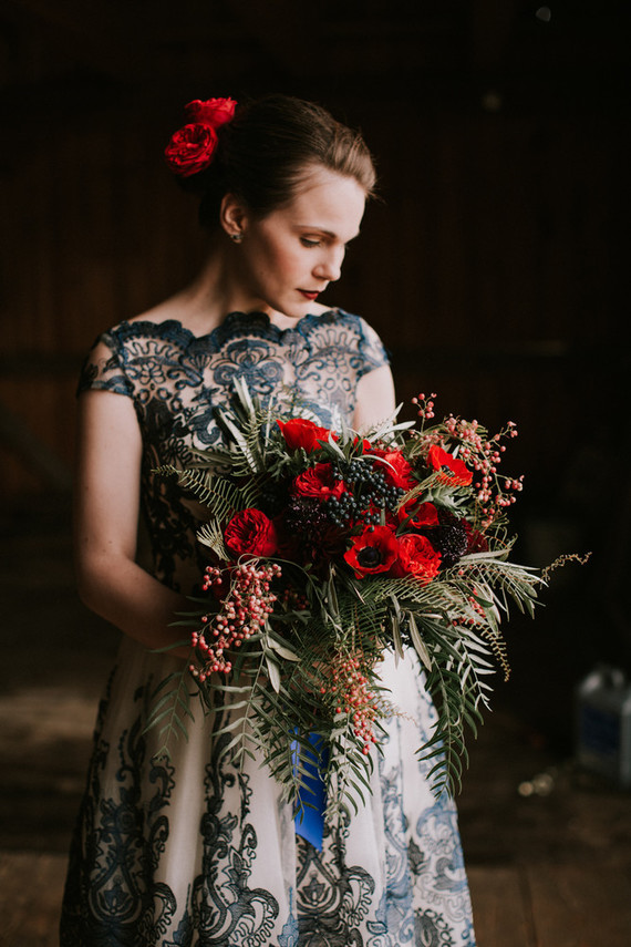 Moody fall barn wedding in Maine