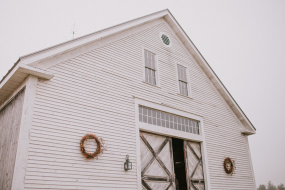 Moody fall barn wedding in Maine