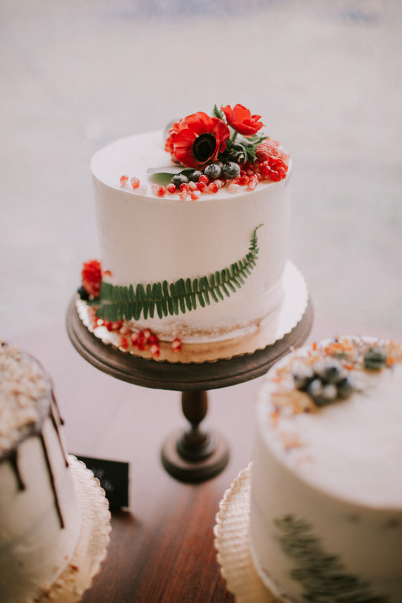 Moody fall barn wedding in Maine