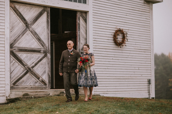 Moody fall barn wedding in Maine