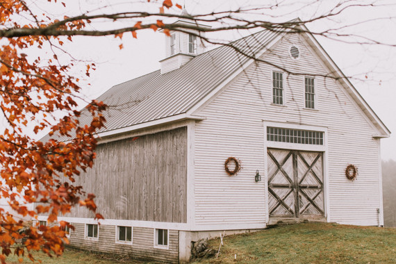 Moody fall barn wedding in Maine