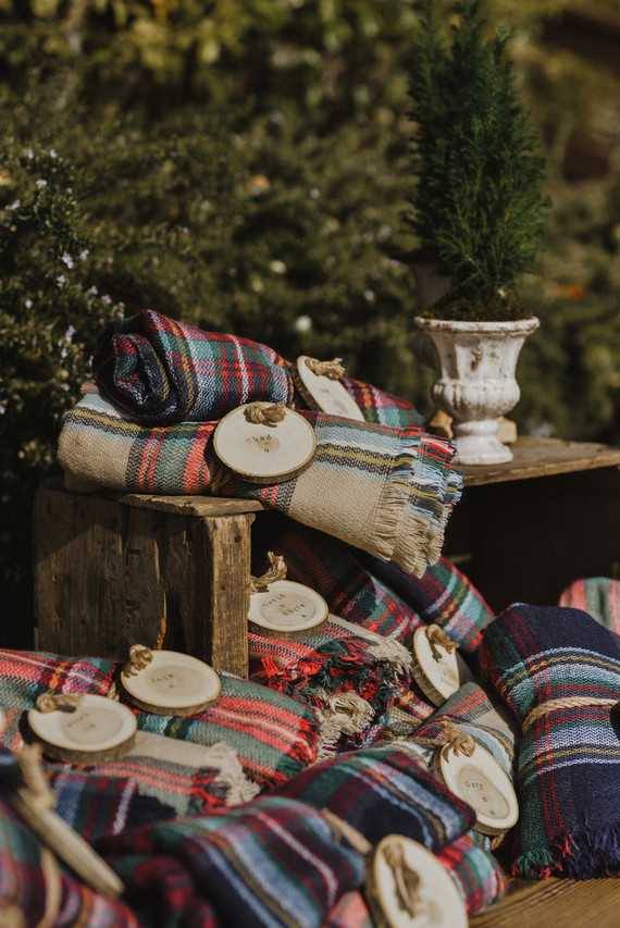 Rustic winter wedding in Oak Glen, CA